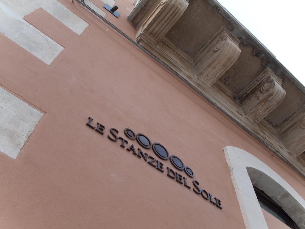 Bed and Breakfast Le Stanze Del Sole Ragusa Exterior foto